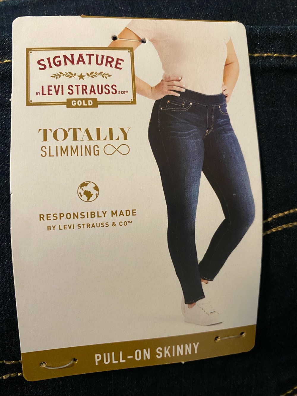 Levi Strauss Signature Gold Ladies' Pull-On Skinny Jeans BLUE